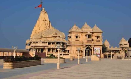 Visit the Somnath Temple Veraval in Gujarat