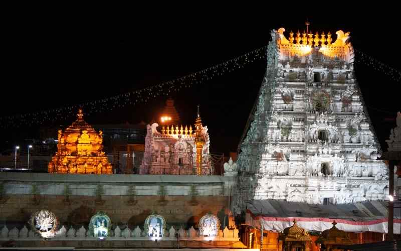 Visit Tirumala Venkateswara Temple Andhra Pradesh