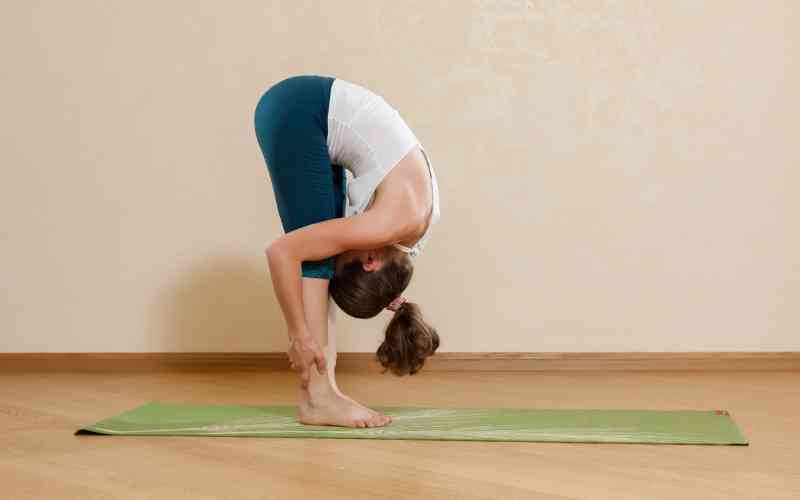 Padahastasana Hatha Yoga Pose